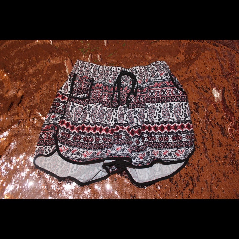 Beautiful comfy shorts 😊💕